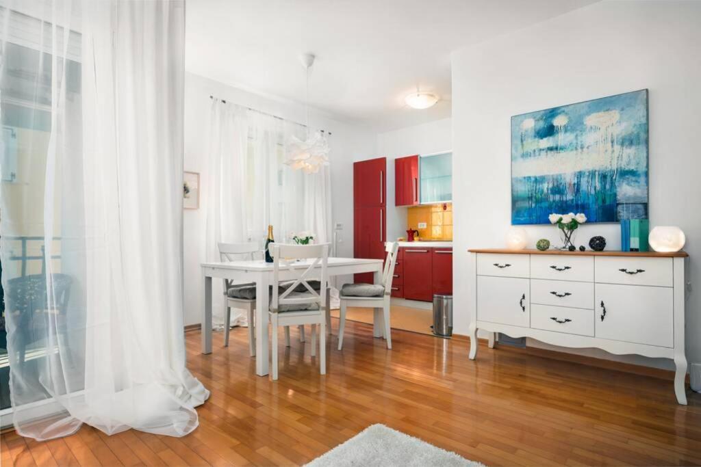 Ferienwohnung Duplex + Garage Rovinj Exterior foto